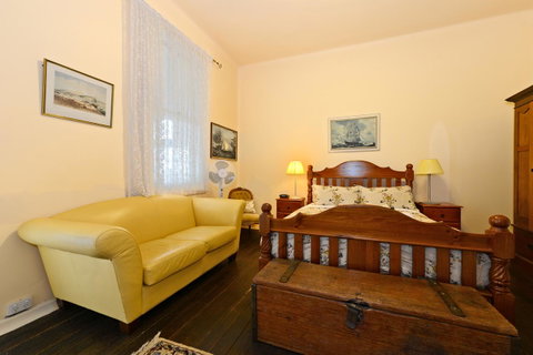 Edinburgh Gallery Bed & Breakfast - Accommodation Adelaide 31