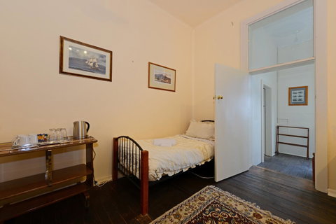 Edinburgh Gallery Bed & Breakfast - Accommodation Adelaide 40