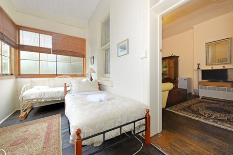 Edinburgh Gallery Bed & Breakfast - Accommodation Adelaide 39