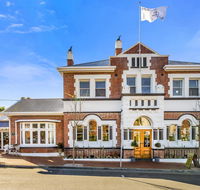 Cygnet Old Bank - Accommodation Adelaide