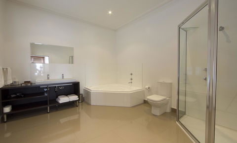 Ikon Hotel - Accommodation Adelaide 2