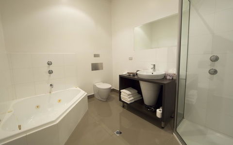 Ikon Hotel - Accommodation Adelaide 9