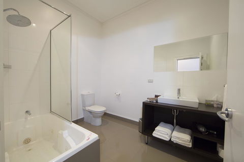 Ikon Hotel - Accommodation Adelaide 14