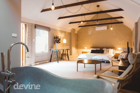 Devine Stays - Hayloft On ELizabeth - Accommodation Adelaide 13