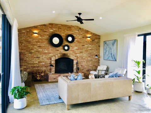 EMBRACING EVANDALE - Hosted By L'Abode Accommodation - Accommodation Adelaide 6