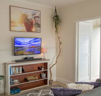 New Aptmnt Only 5 Mins To Mona Gallery - Accommodation Adelaide
