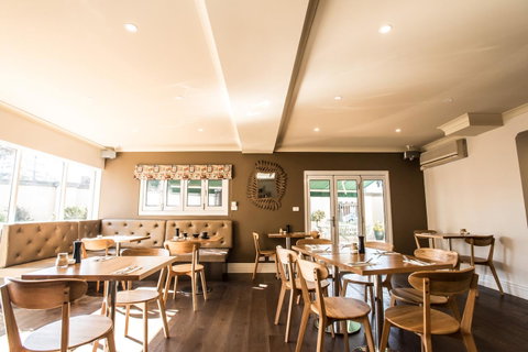 The Waverley International Hotel - Accommodation Adelaide 23