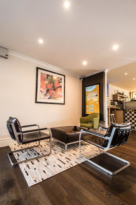 The Waverley International Hotel - Accommodation Adelaide 25