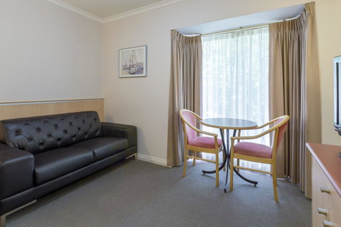 The Waverley International Hotel - Accommodation Adelaide 5