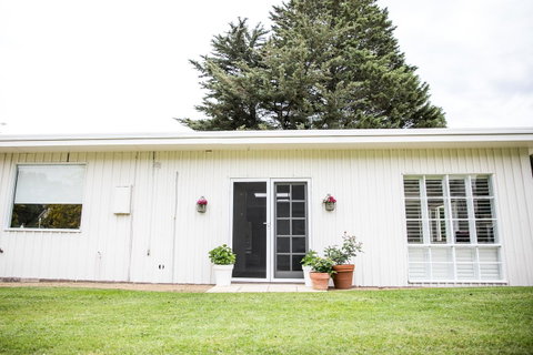 The Cottage - Accommodation Adelaide 9