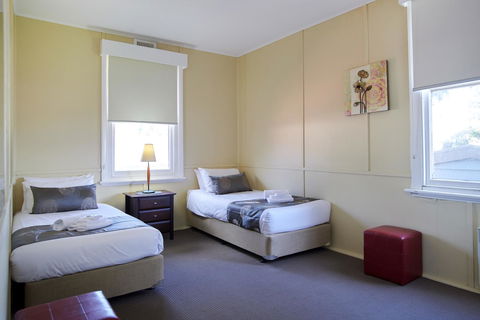 Amaroo Park - Accommodation Adelaide 5