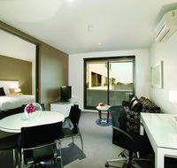 Punthill Oakleigh - Accommodation Adelaide