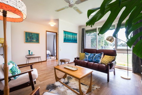 Uptown Frankston - Accommodation Adelaide 0