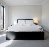 Point Cook Home with a Lovely View in Salt Water - Accommodation Adelaide