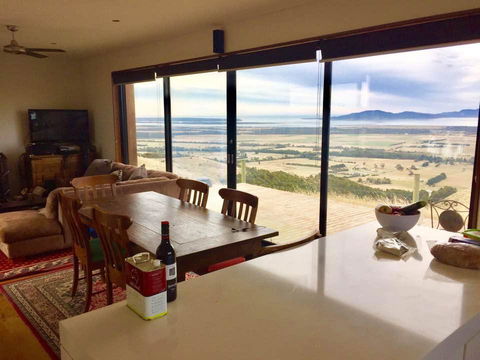 One Tree Hill Wilson Prom And Ocean Views - Accommodation Adelaide 3