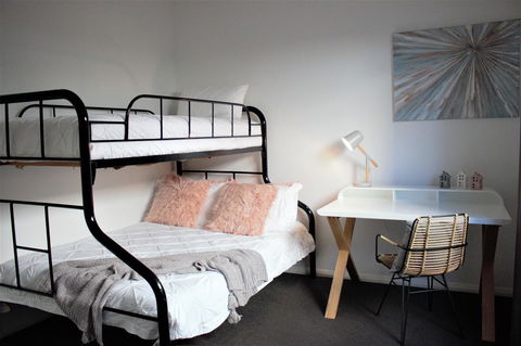 Tamara Temptation - Accommodation Adelaide 14