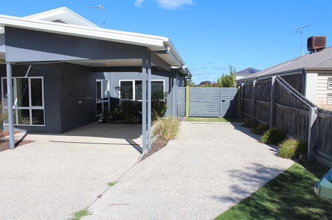 Tamara Temptation - Accommodation Adelaide 20