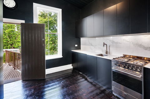 Lascelles Ballarat - Accommodation Adelaide 6