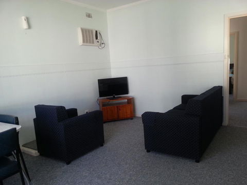 Beachcomber Holiday Units - Accommodation Adelaide 37