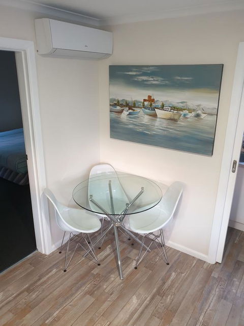 Beachcomber Holiday Units - Accommodation Adelaide 5