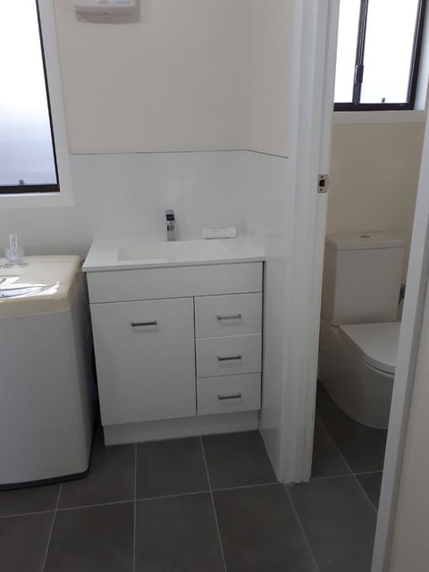 Beachcomber Holiday Units - Accommodation Adelaide 8