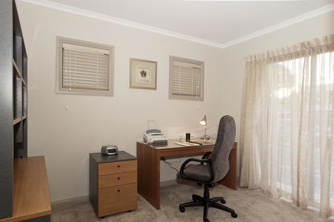 Ringwood Royale - Accommodation Adelaide 1