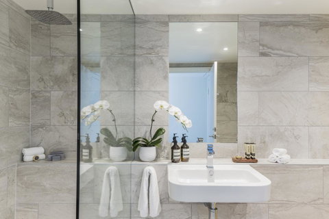 Quay West Suites Melbourne - Accommodation Adelaide 11