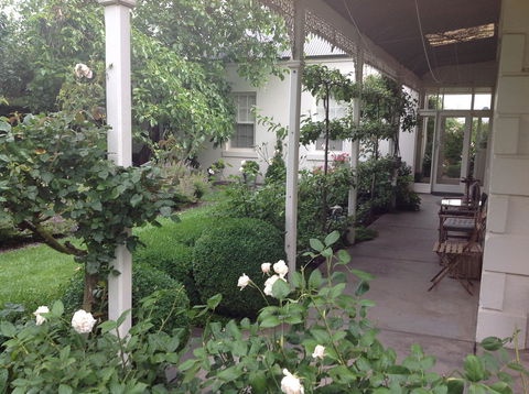 Camellia Cottage - Accommodation Adelaide 2