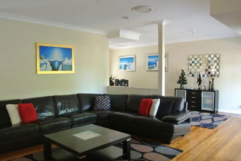 The Beach Townhouse - Accommodation Adelaide 3