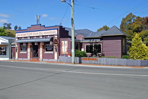 The Bears Went Over The Mountain - Accommodation Adelaide 0