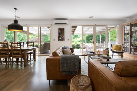 The Carlisle - Accommodation Adelaide 0