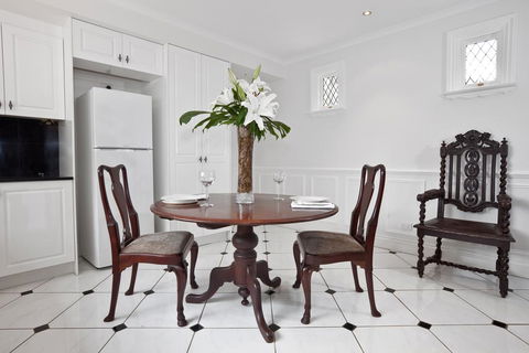 The Castle On Tamborine - Accommodation Adelaide 2