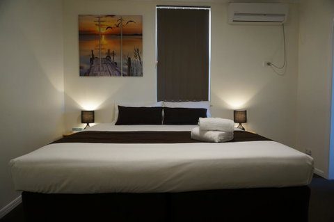The Cliff House - Accommodation Adelaide 2
