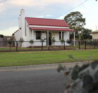 The Cottage - Accommodation Adelaide