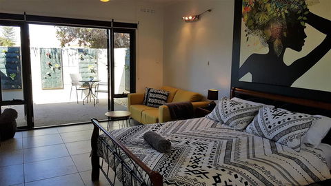 The Courtyard - Accommodation Adelaide 0