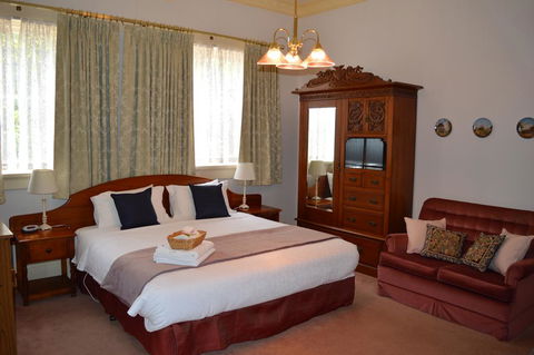 The Dragonfly North West - Accommodation Adelaide 2