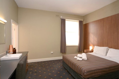 The Formby Hotel - Accommodation Adelaide 0