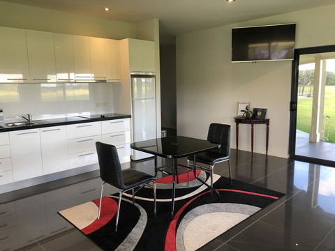 The Glen - Accommodation Adelaide 3