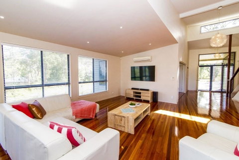 The Holiday House - Accommodation Adelaide 1