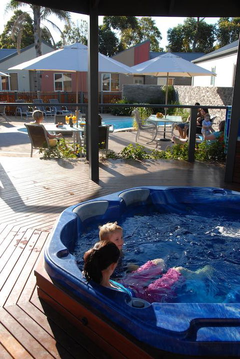 The Lakes Apartments - Accommodation Adelaide 3