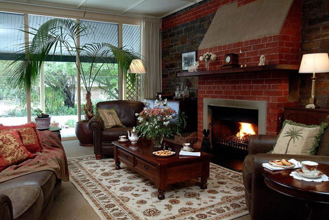 The Lodge Country House - Accommodation Adelaide 3