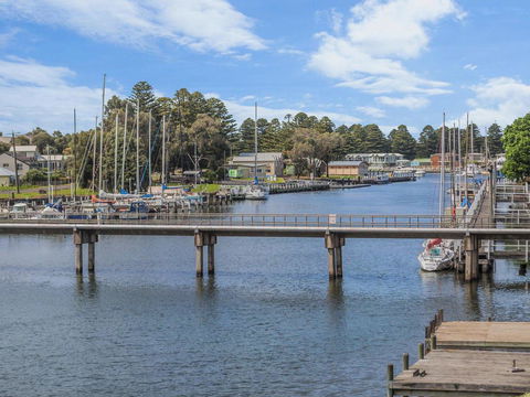 The Moorings - Accommodation Adelaide 2