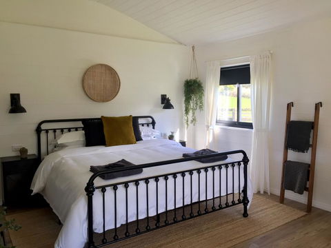 The Retreat - Accommodation Adelaide 0
