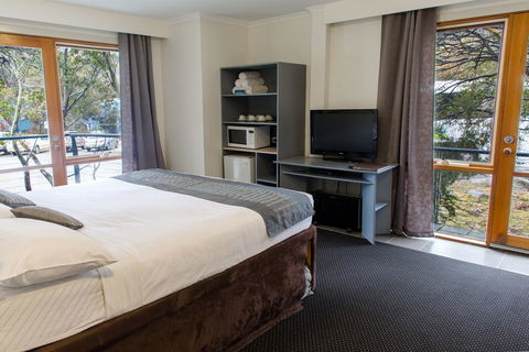 The River Inn Thredbo - Accommodation Adelaide 2