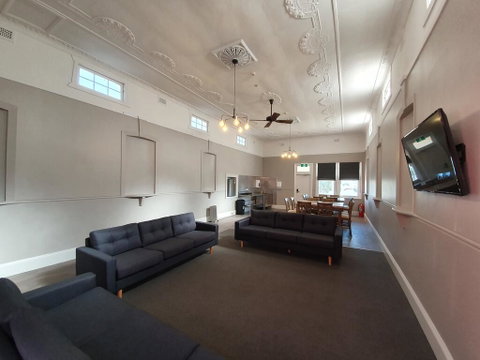 The Royal Hotel - Accommodation Adelaide 3