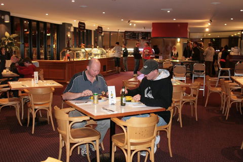 The Station Hotel - Accommodation Adelaide 3