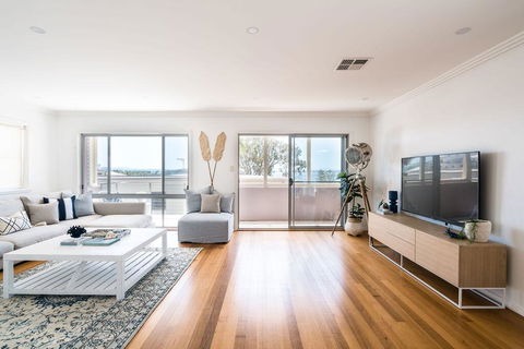 The Summer House - Accommodation Adelaide 0