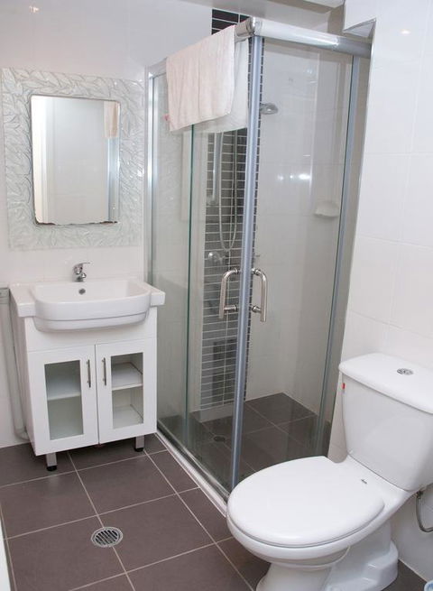 The Swiss Motel - Accommodation Adelaide 3