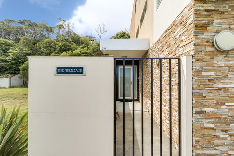 The Terrace - Accommodation Adelaide 1