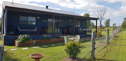 The Wattle Lodge - Accommodation Adelaide 0